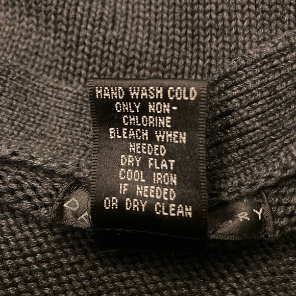 Design History 
M-Gray Sweater - Picture 5 of 5